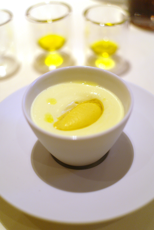 La ViÃ © e Osnabrück Potato Olive Oil Foam